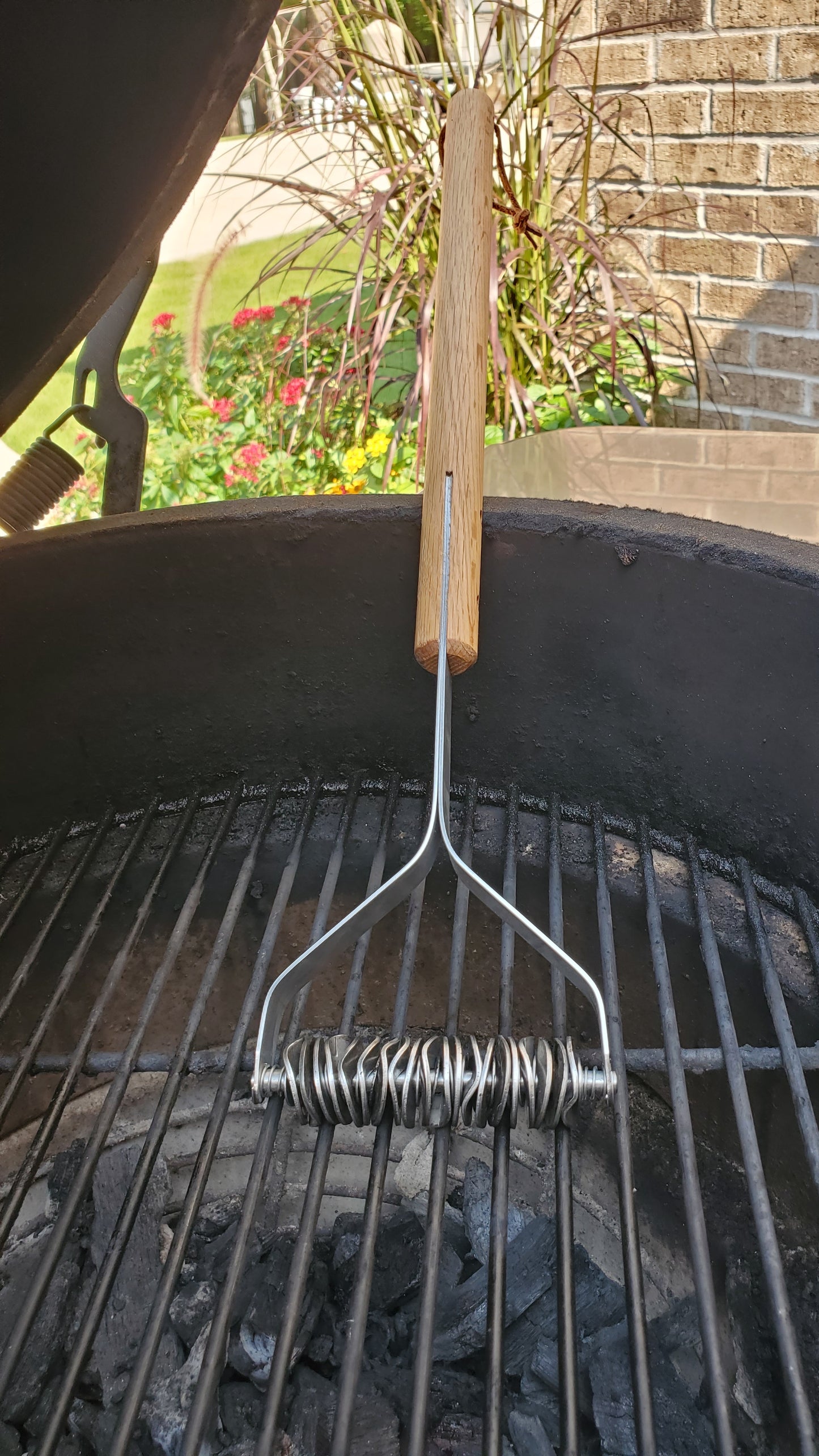 Grilly Goat Universal Grill Grate Cleaner FREE SHIPPING PLUS $10 OFF NOW!